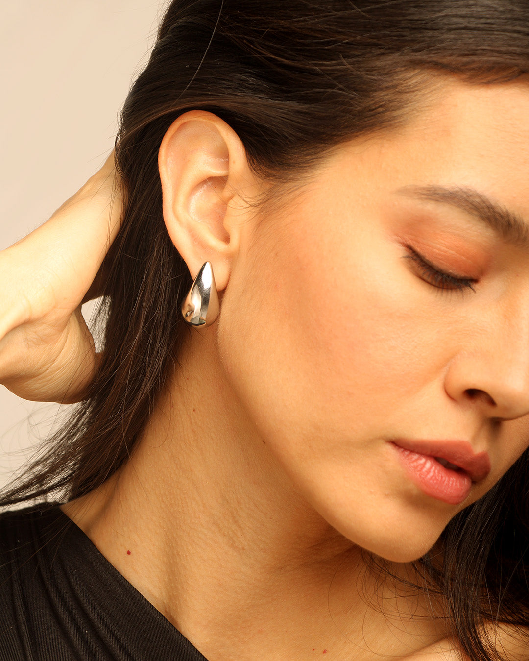 Pendientes Aqua Drop Plateados Medianos-1