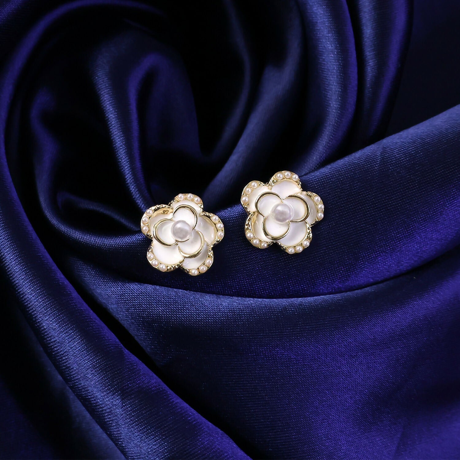 Pearl Heart Drop Earrings – Elegant Korean Style for Women