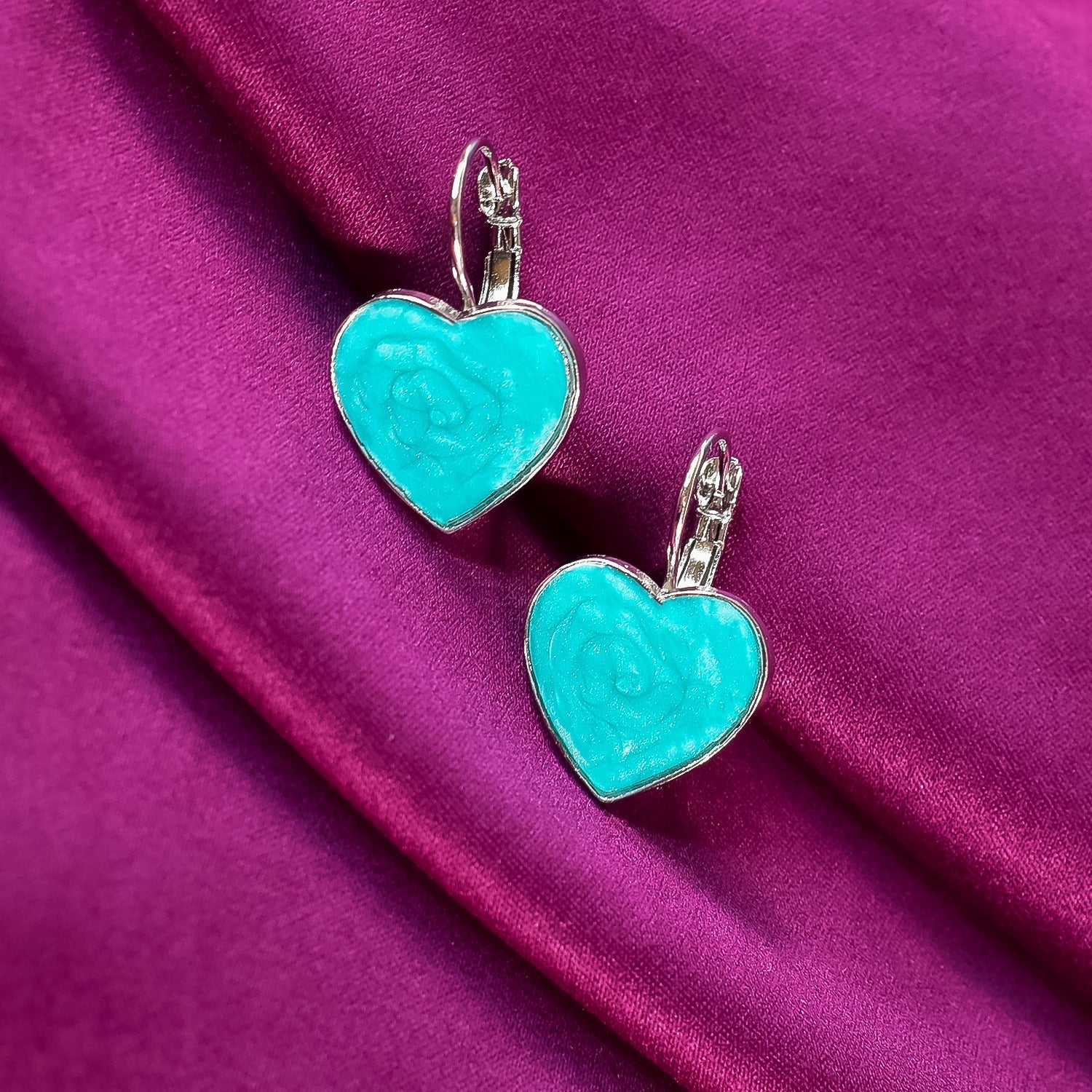Green Drop Earrings – Elegant Indian Jewellery for Women | HV