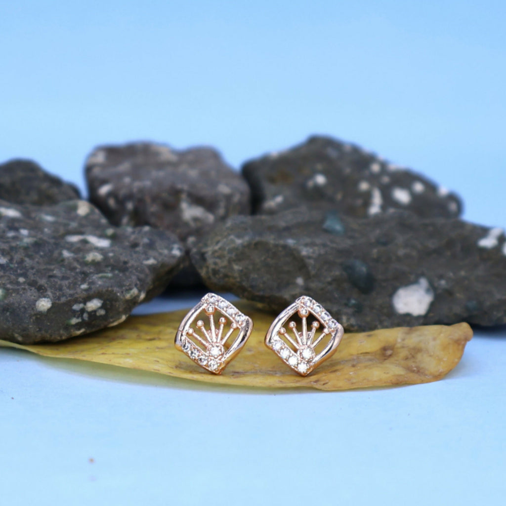 Rose Gold Crown Stud Earrings – Elegant Daily Wear Jewelry