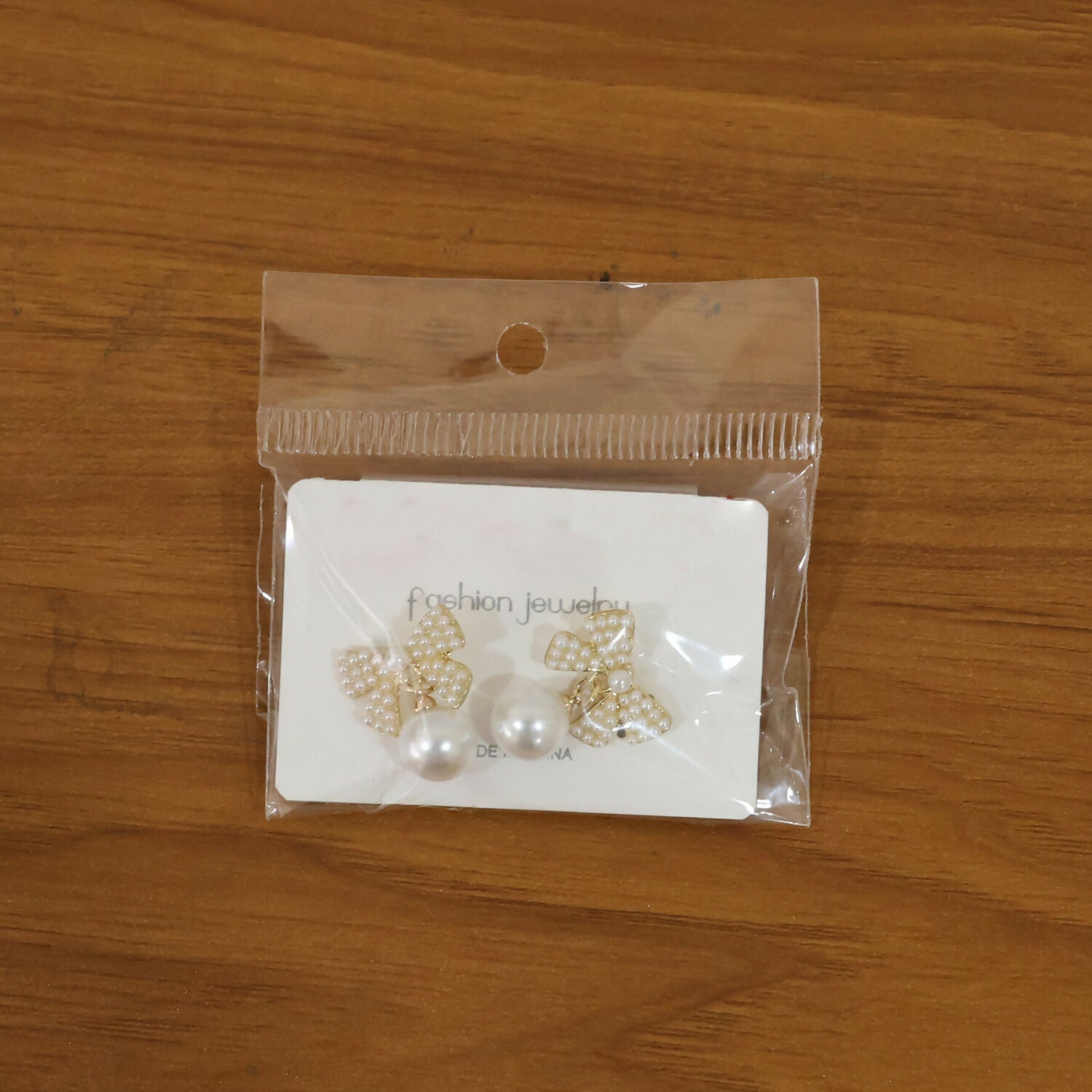 Crystal Pearl Studs – Elegant Korean Ribbon Bow Earrings