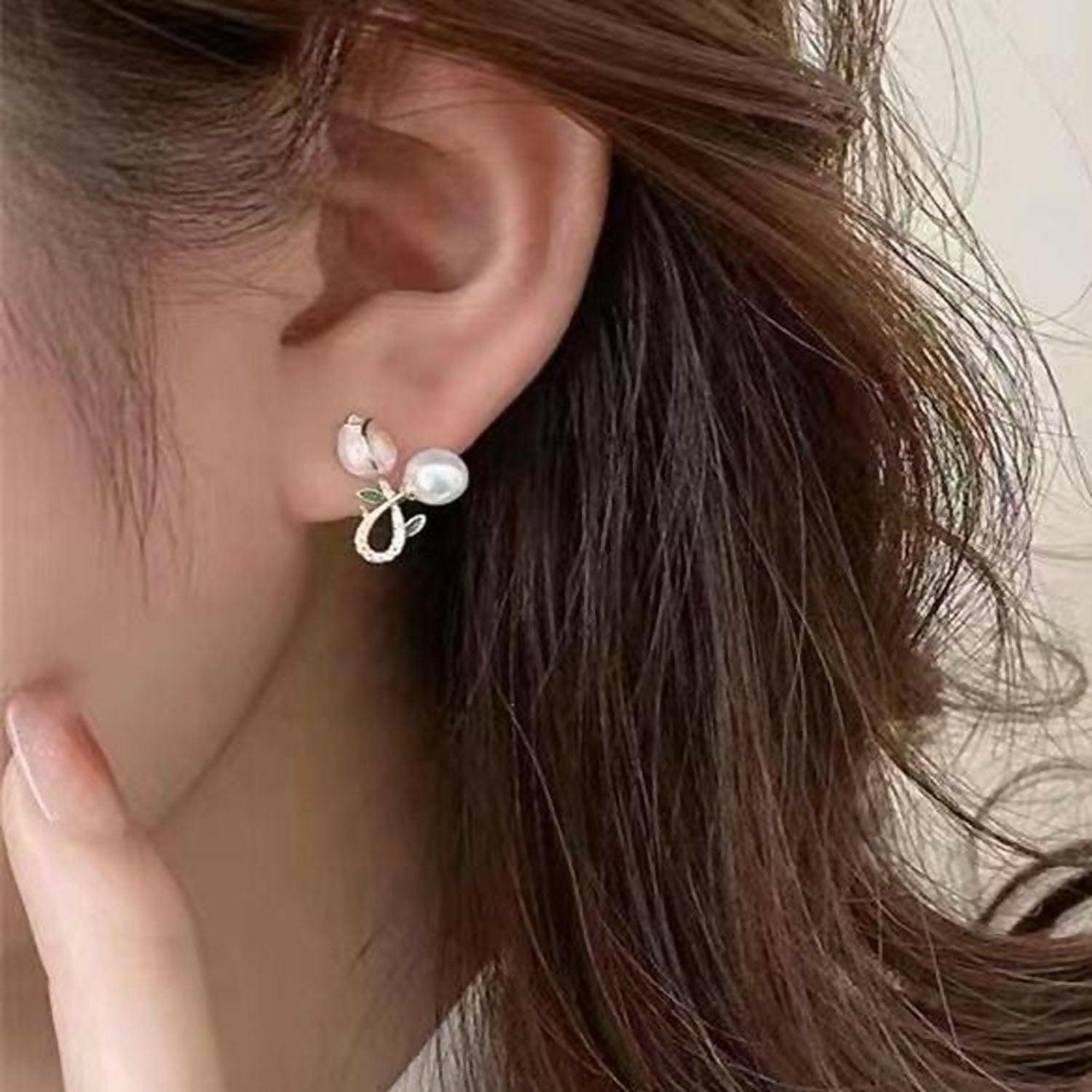 Pink Tulip Pearl Earrings – Elegant Korean Style Accessories