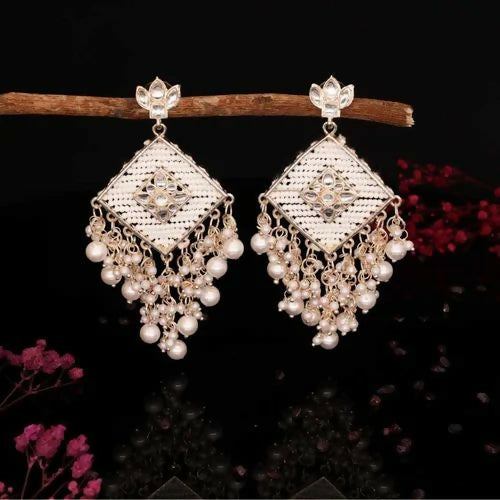 Kundan Stud Earrings – Traditional White Seed Bead & Pearl Drops