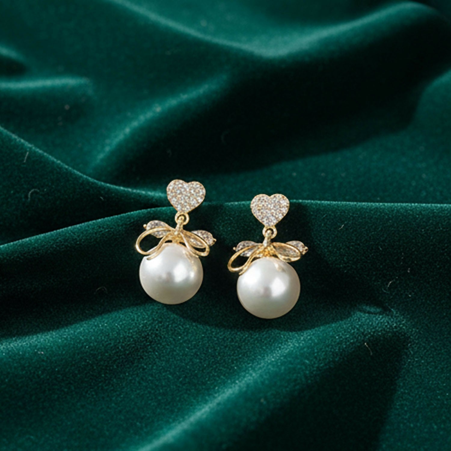 Heart Crystal Pearl Bow Earrings – 14K Gold Plated Elegance
