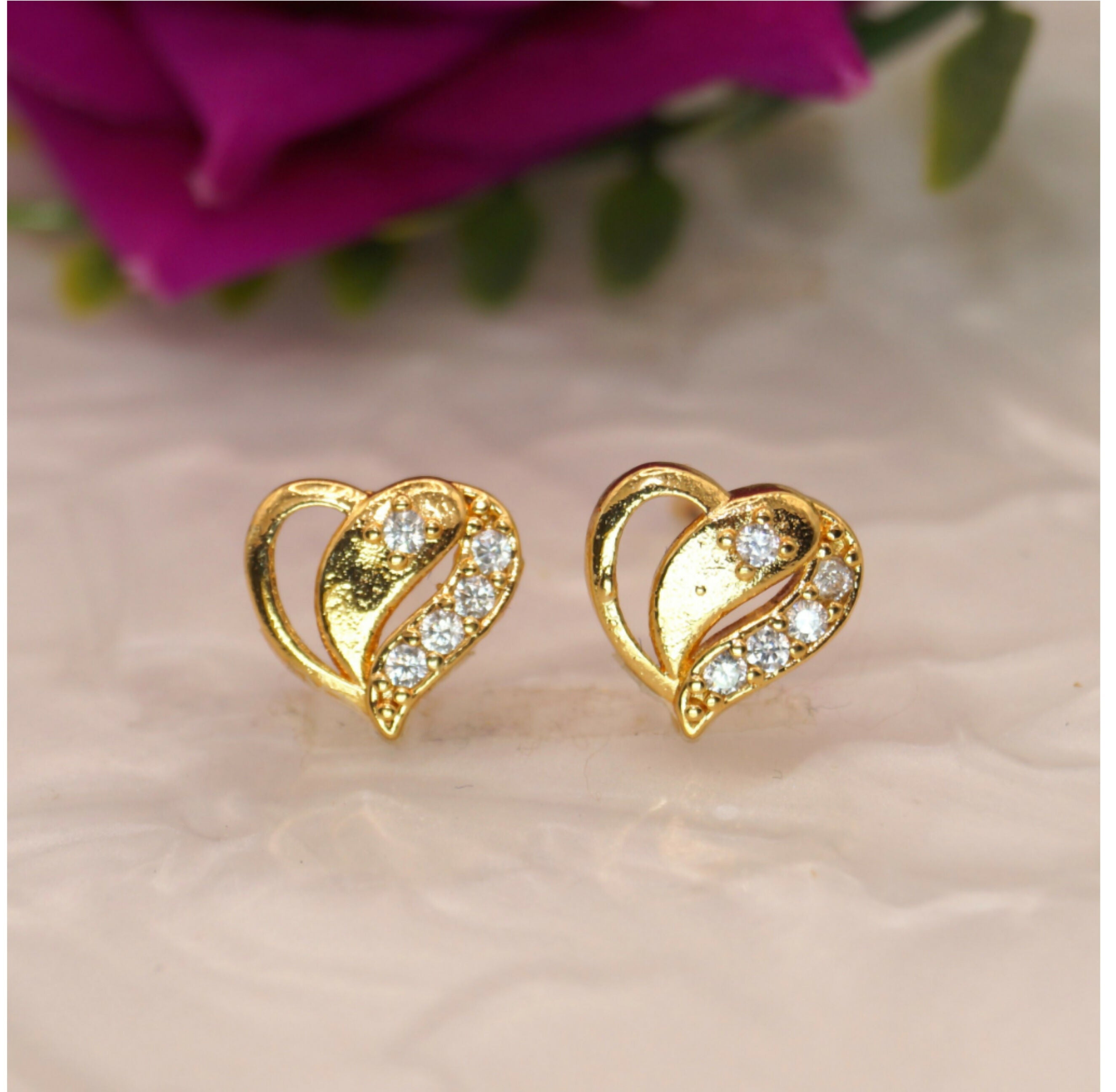 Gold Heart Stud Earrings – Dainty Elegant Sparkle for Women