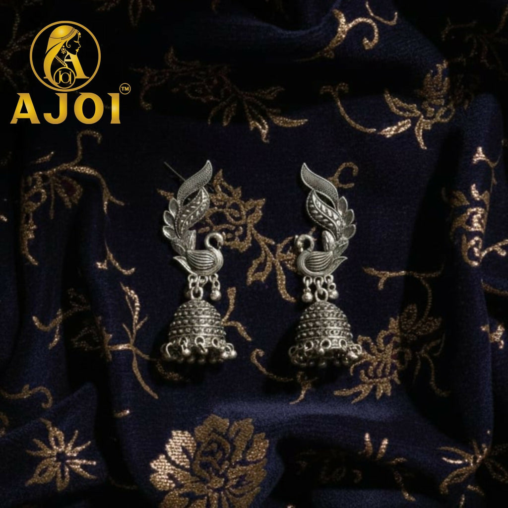 Swan Motif Earrings – Antique Silver Elegance