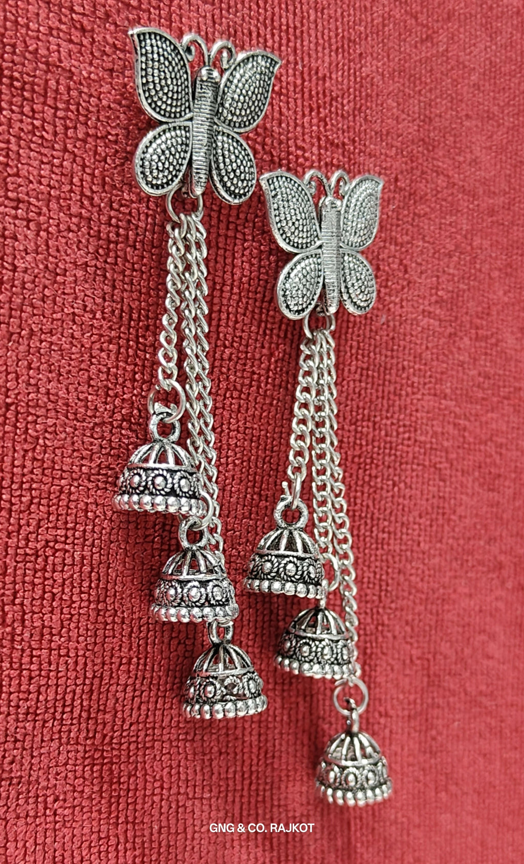 Silver Butterfly Earrings – Elegant Hanging Chain Design