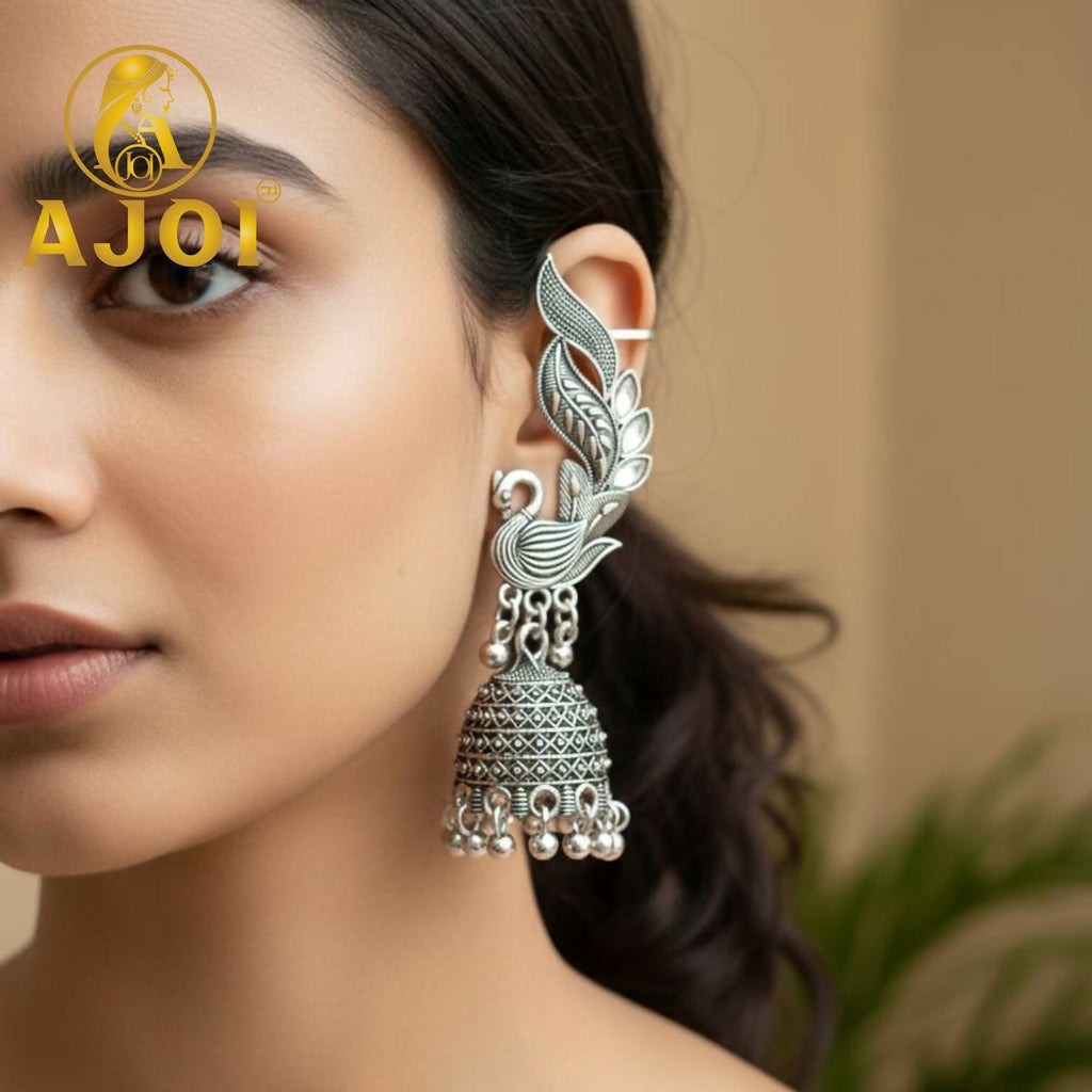 Swan Motif Earrings – Antique Silver Elegance
