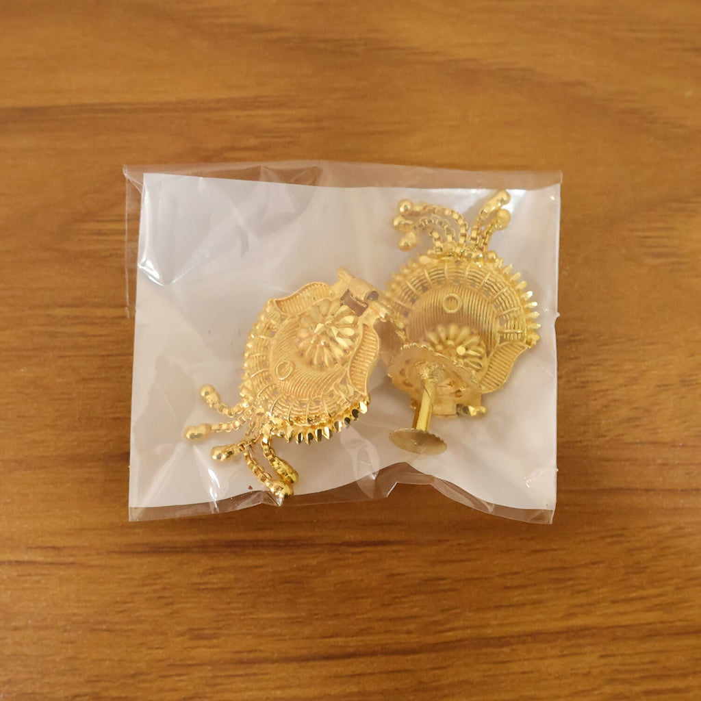 South Indian Gold Jhumka Earrings – Traditional Leaf Motif