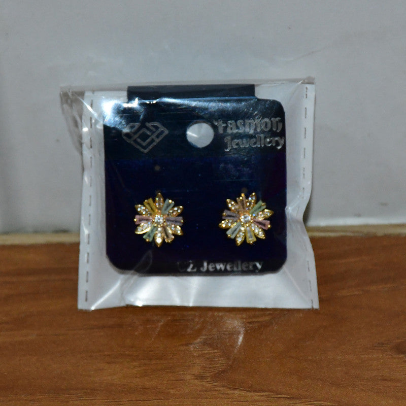 Crystal Floral Stud Earrings – Elegant Gold Finish for Women