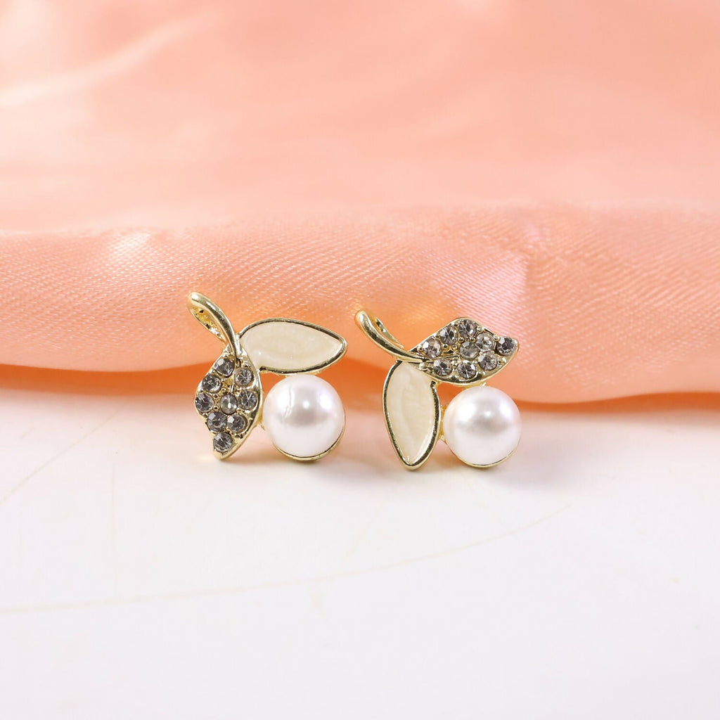 Korean Pearl Leaf Stud Earrings – Premium Gold Plated Elegance
