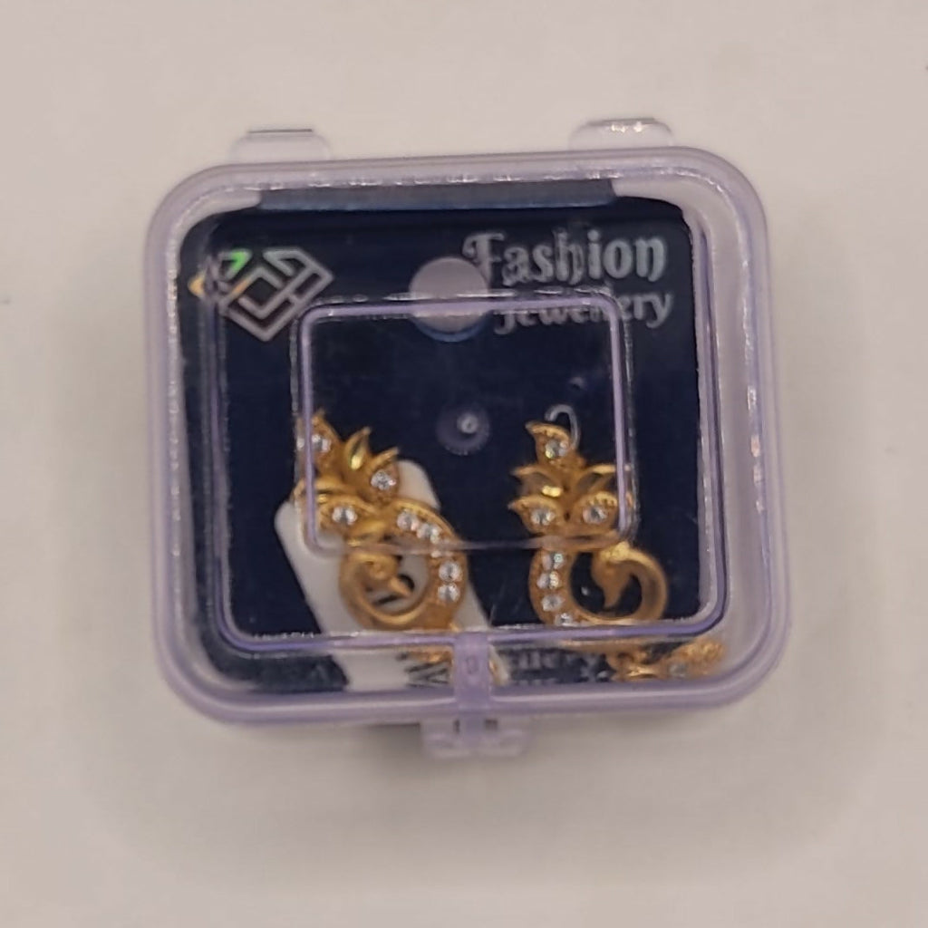 Gold-Plated Peacock Drop Earrings – Elegant Traditional Design