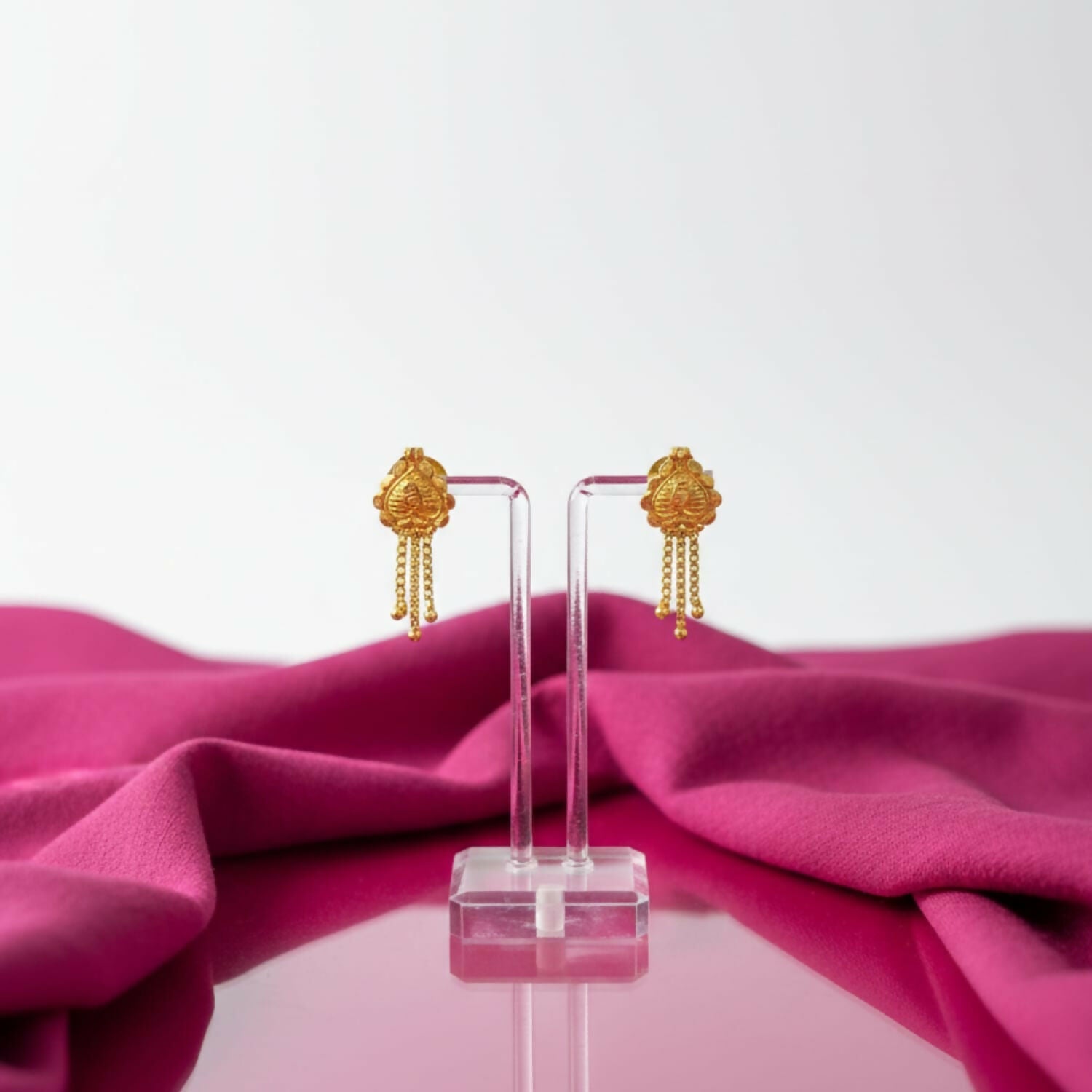 Golden Jhumka Earrings – Elegant Traditional Jewelry for Women