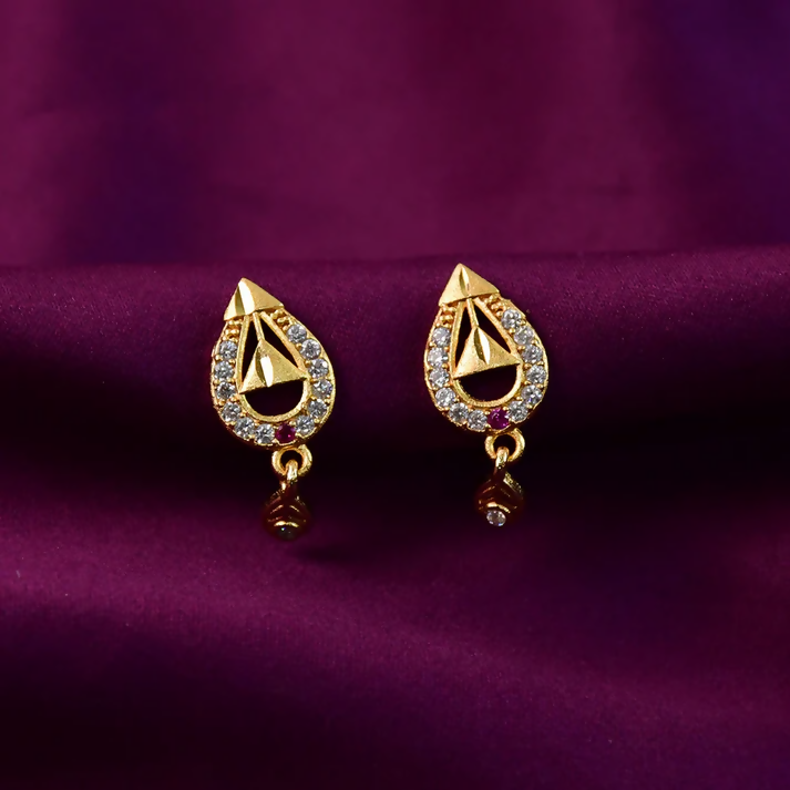 Teardrop Gold Earrings – Elegant Cutwork Design with Hanging Stone