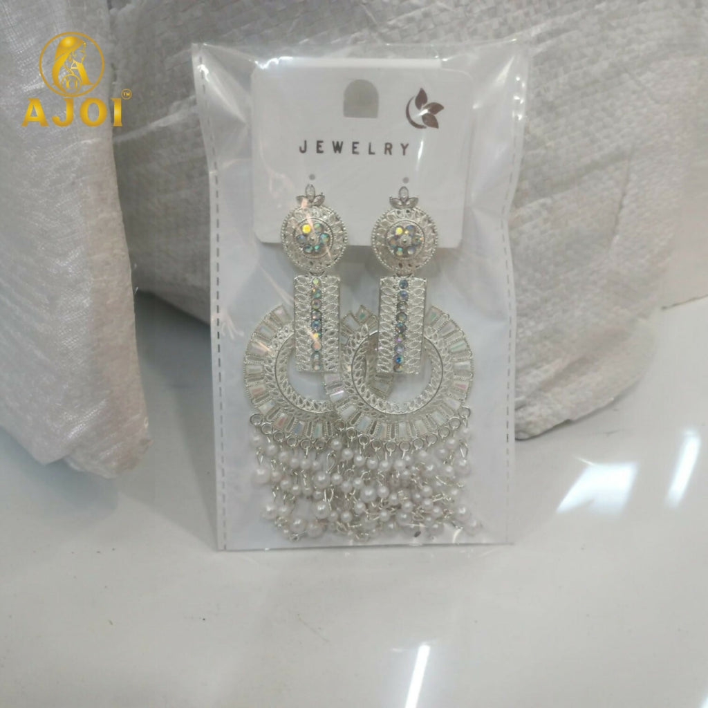 Pearl Tassel Earrings – Elegant Silver-Tone Statement Jewelry