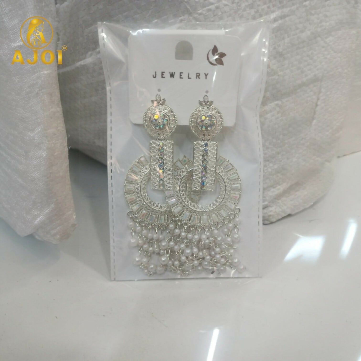 Pearl Tassel Earrings – Elegant Silver-Tone Statement Jewelry