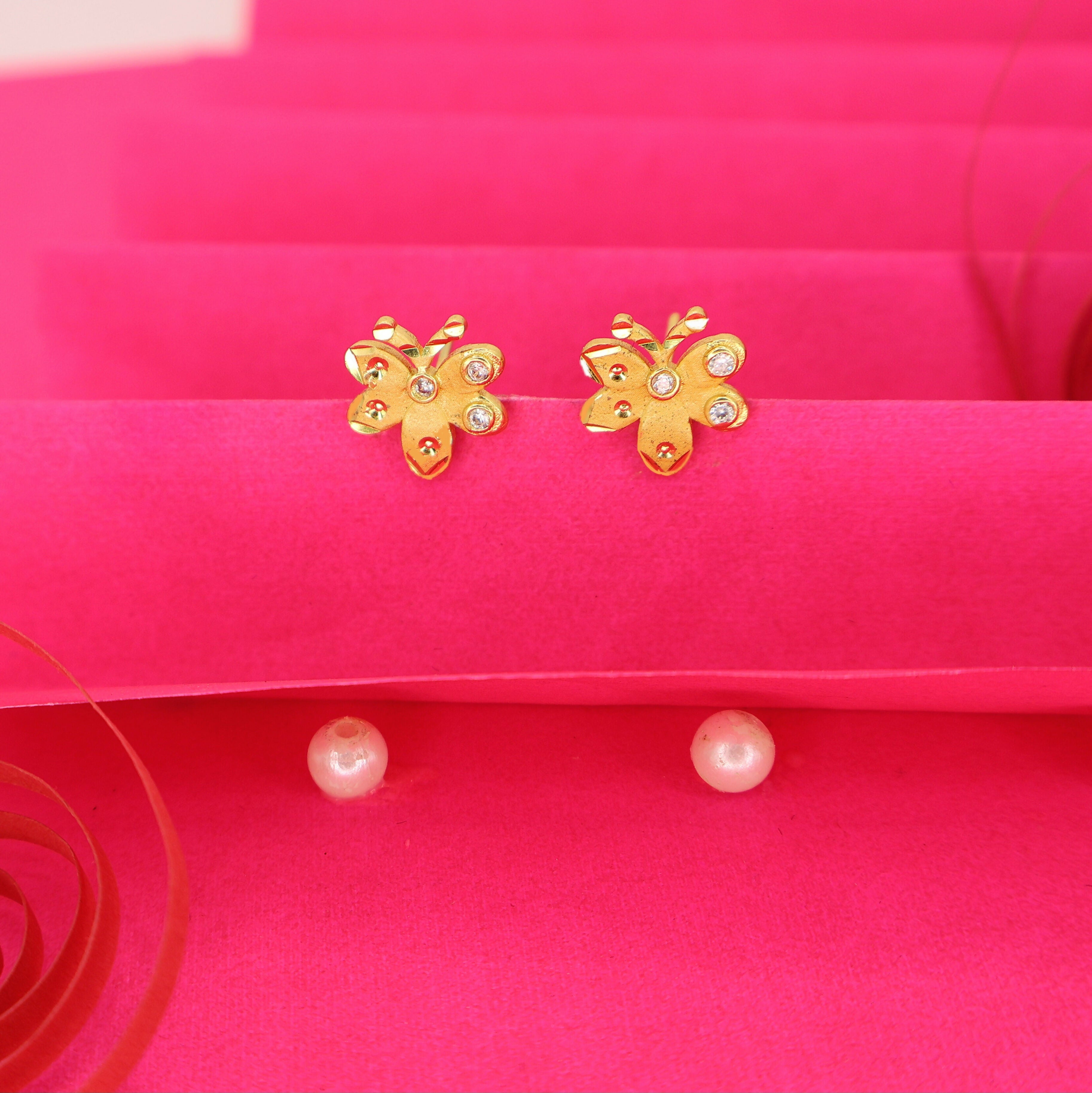 Gold Plated Floral Stud Earrings – Elegant Everyday Wear