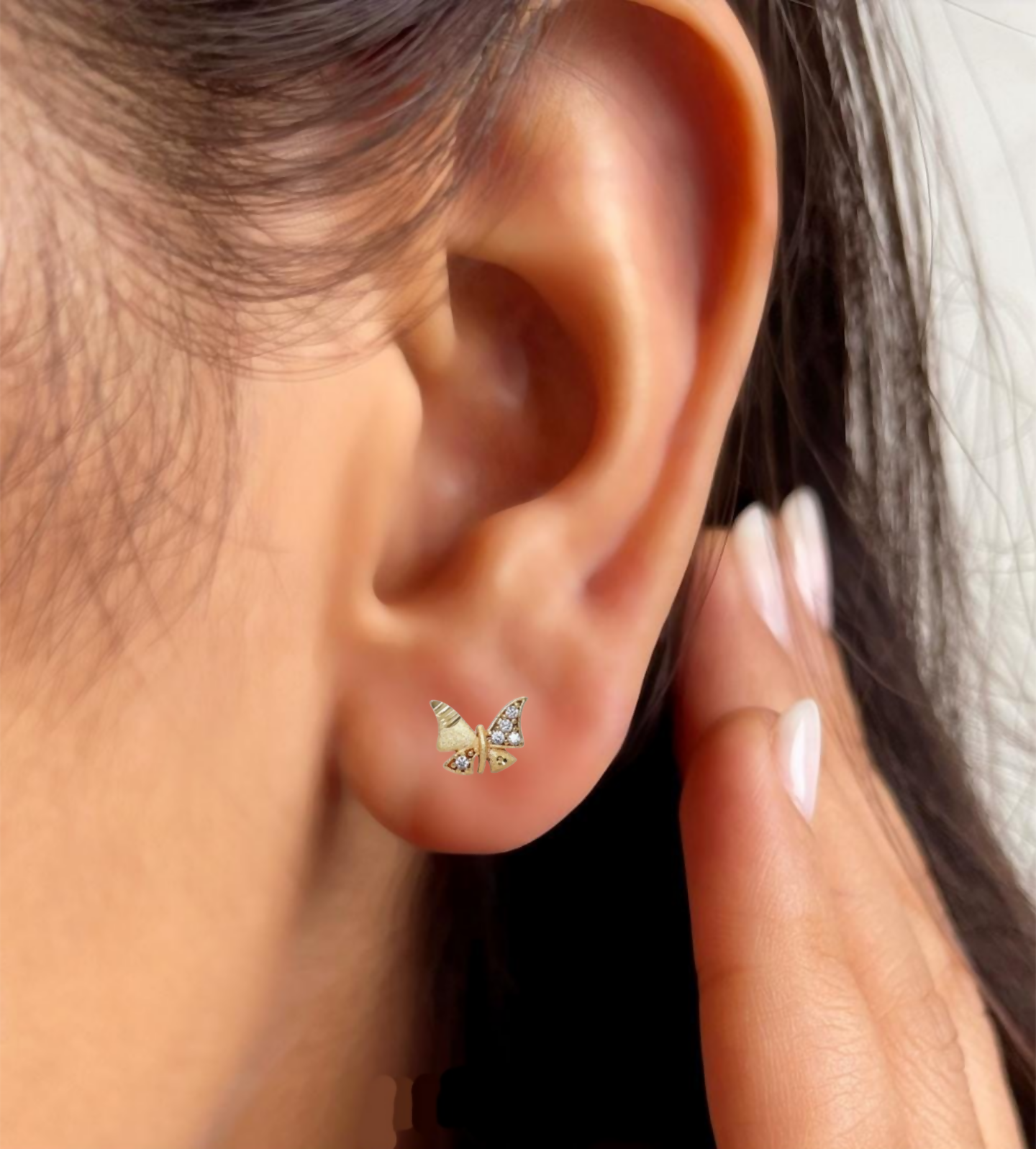 Gold Butterfly Stud Earrings – Elegant 18K Gold Design