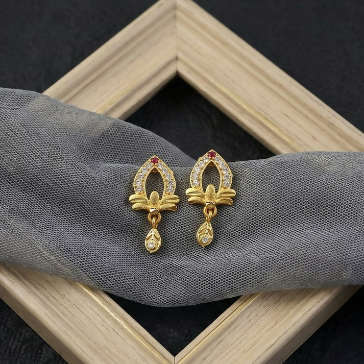 Gold Earrings with Elegant Teardrop Cut & Crystal Work