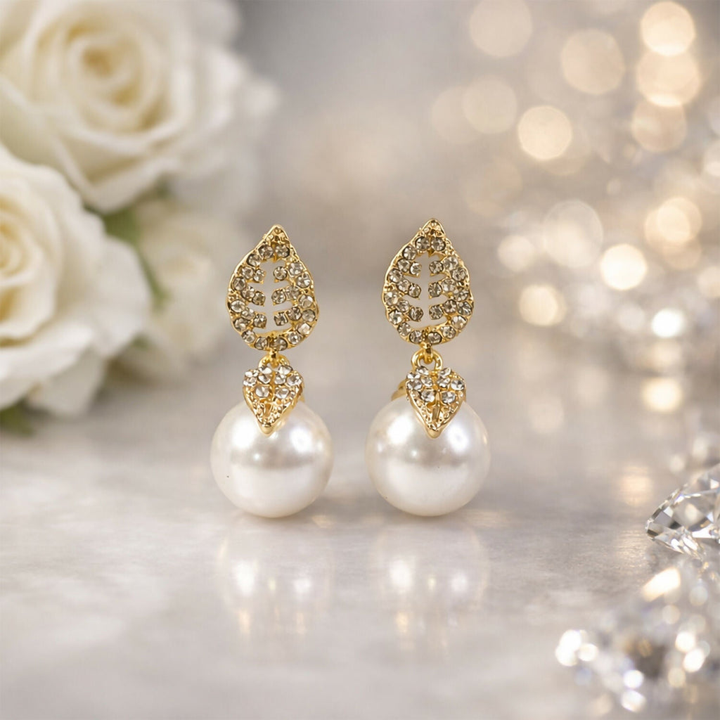 Gold Leaf Pearl Drop Earrings – Lightweight Korean Style Elegance