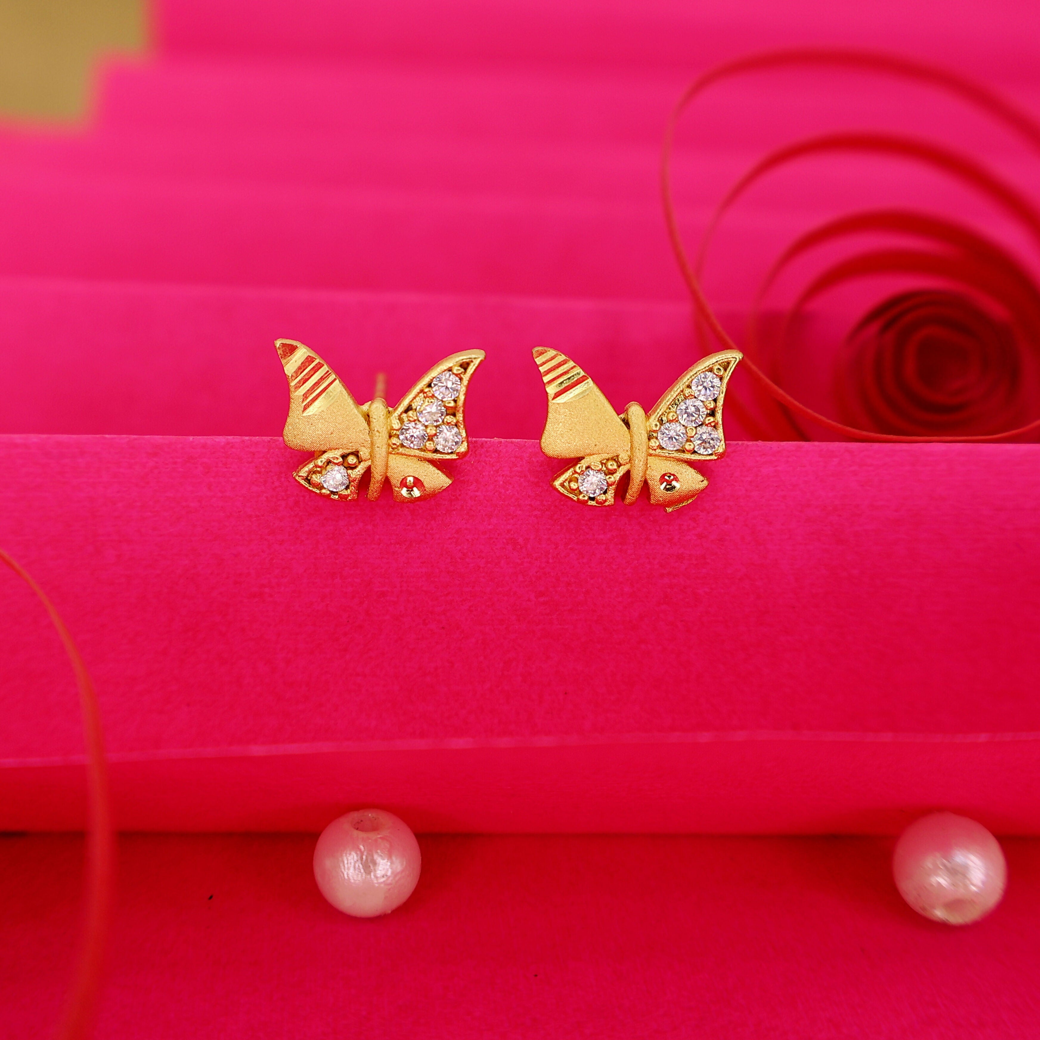 Gold Butterfly Stud Earrings – Elegant 18K Gold Design