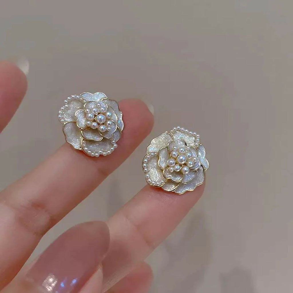 White Camellia Flower Stud Earrings – Elegant Micro-Pearl Accents