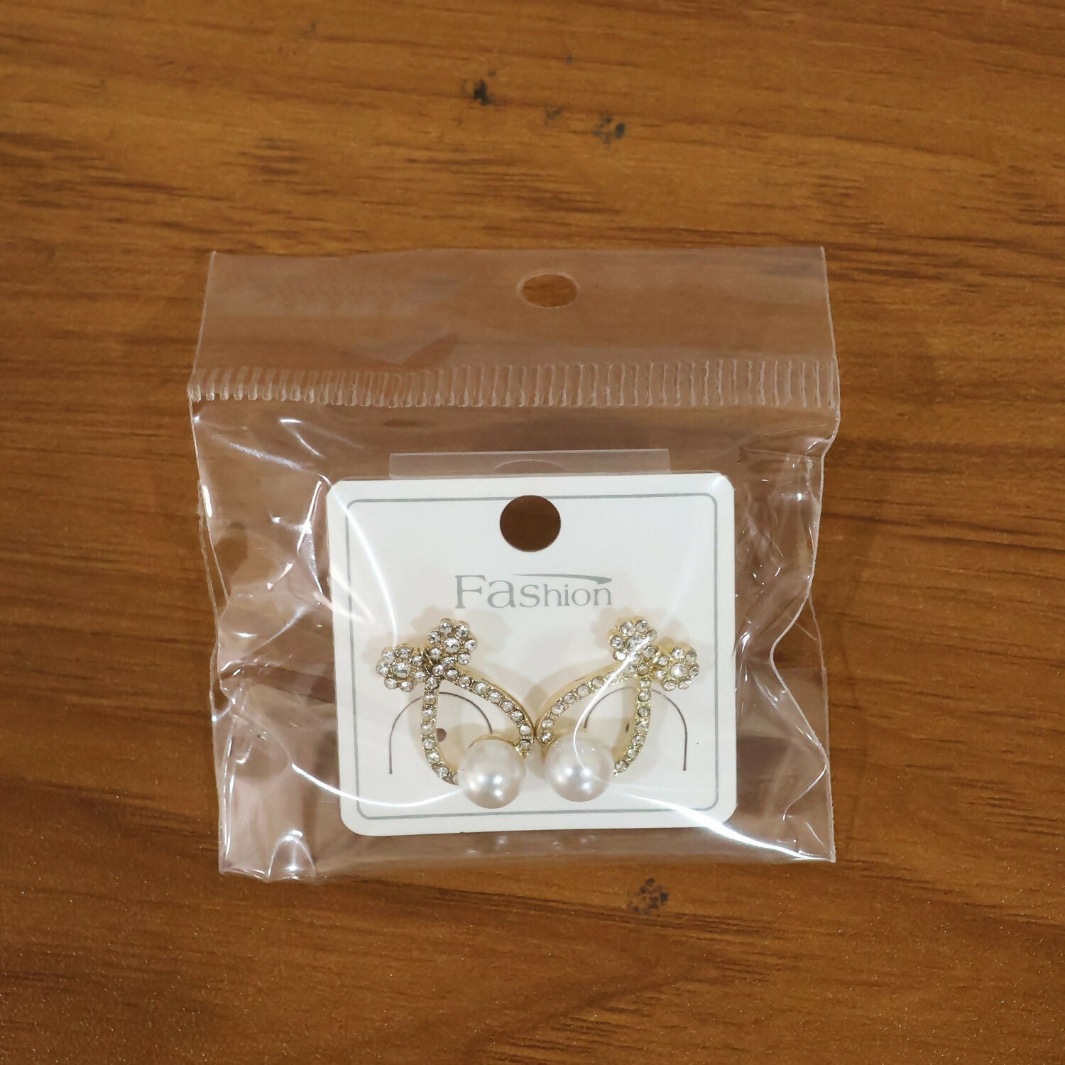 Pearl Drop Stud Earrings – Korean Crystal Bow Design for Women