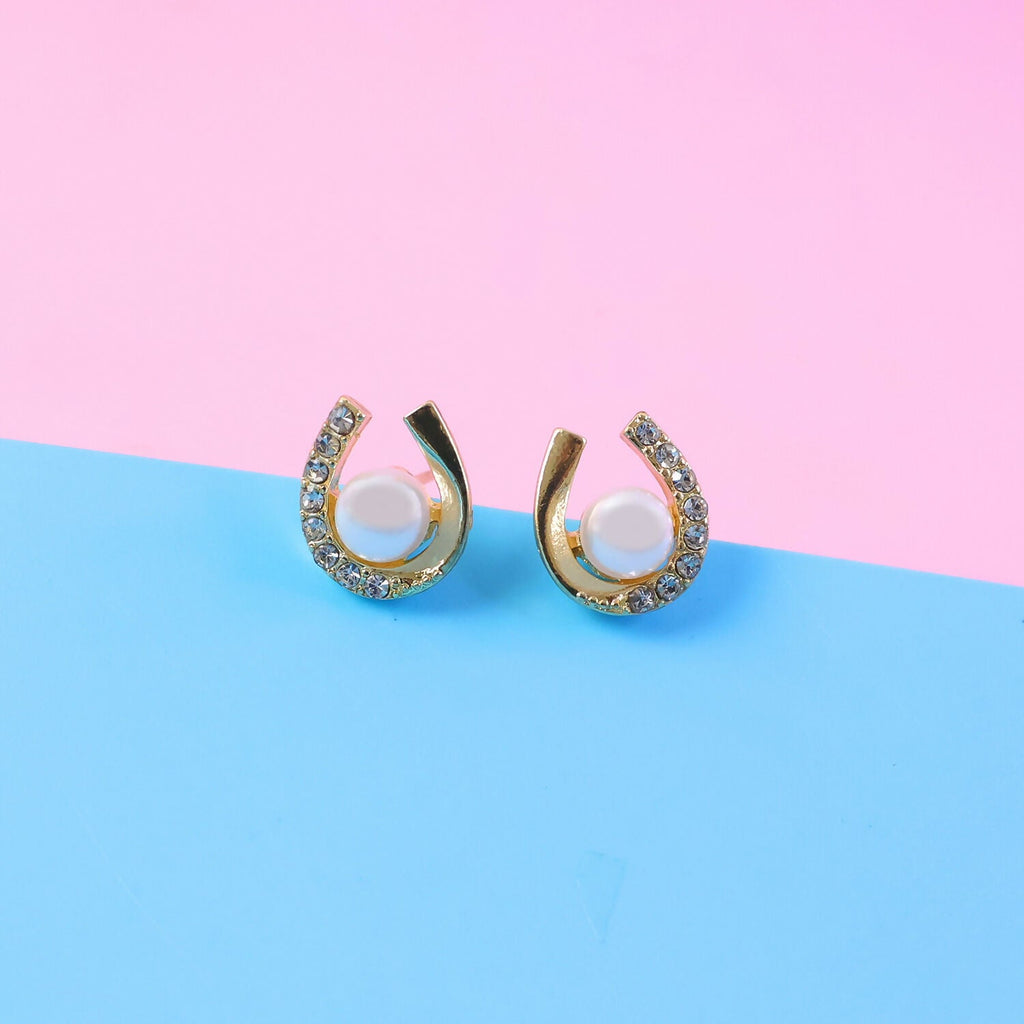 Pearl U-Shape Stud Earrings – Korean Style Elegant Fashion Jewelry