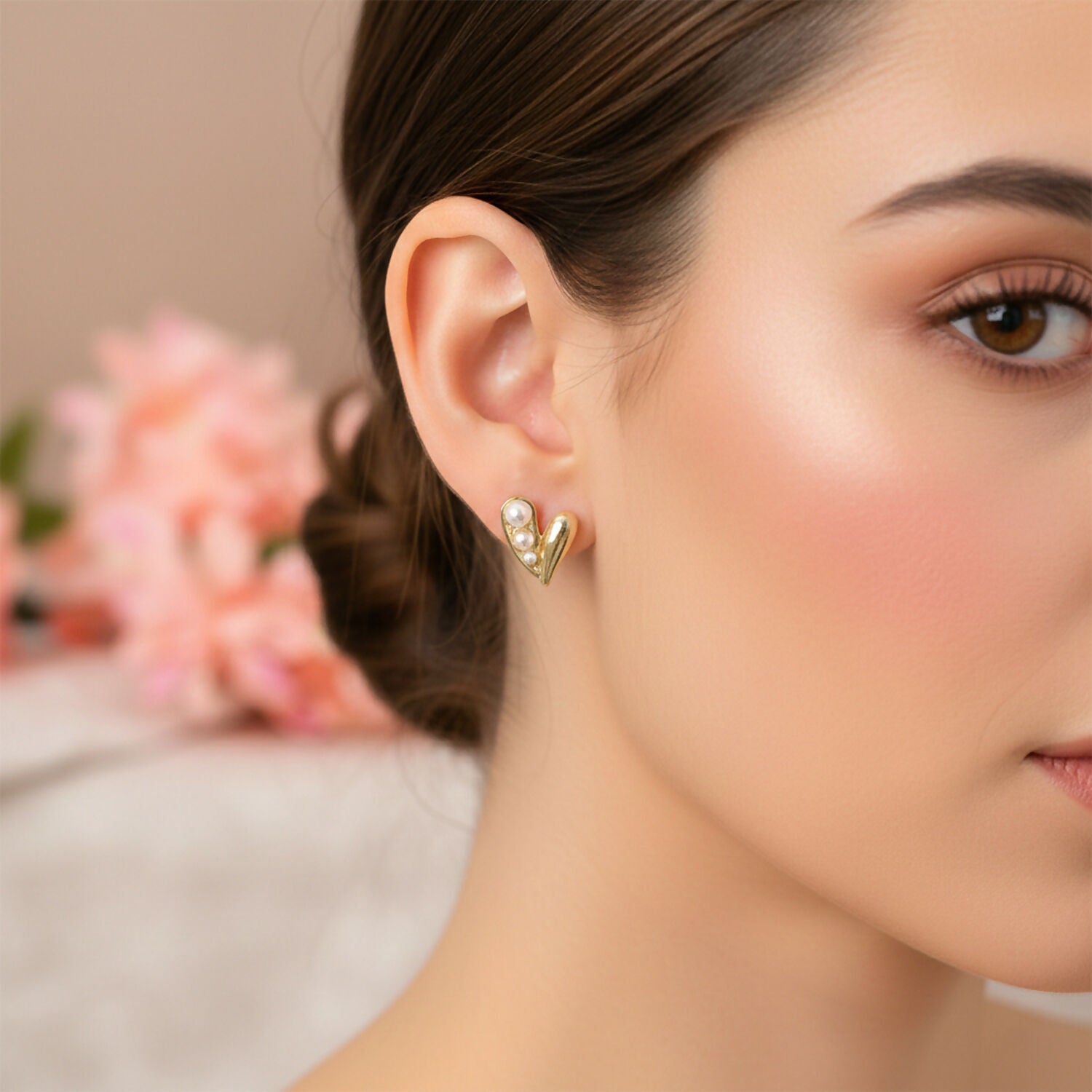 Gold Pearl Heart Stud Earrings – Elegant Korean Style for Women