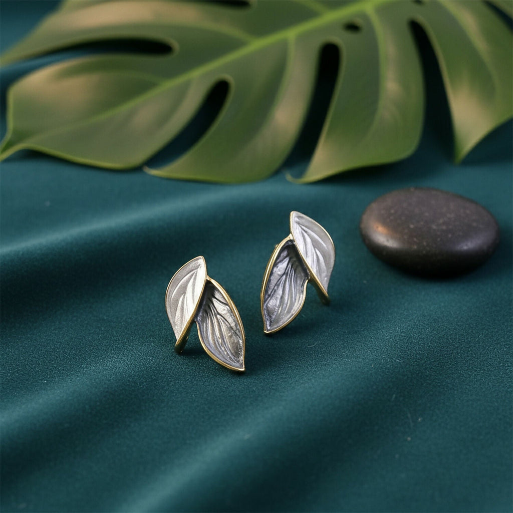 Leaf Stud Earrings – Minimalist Korean Pearlescent Elegance