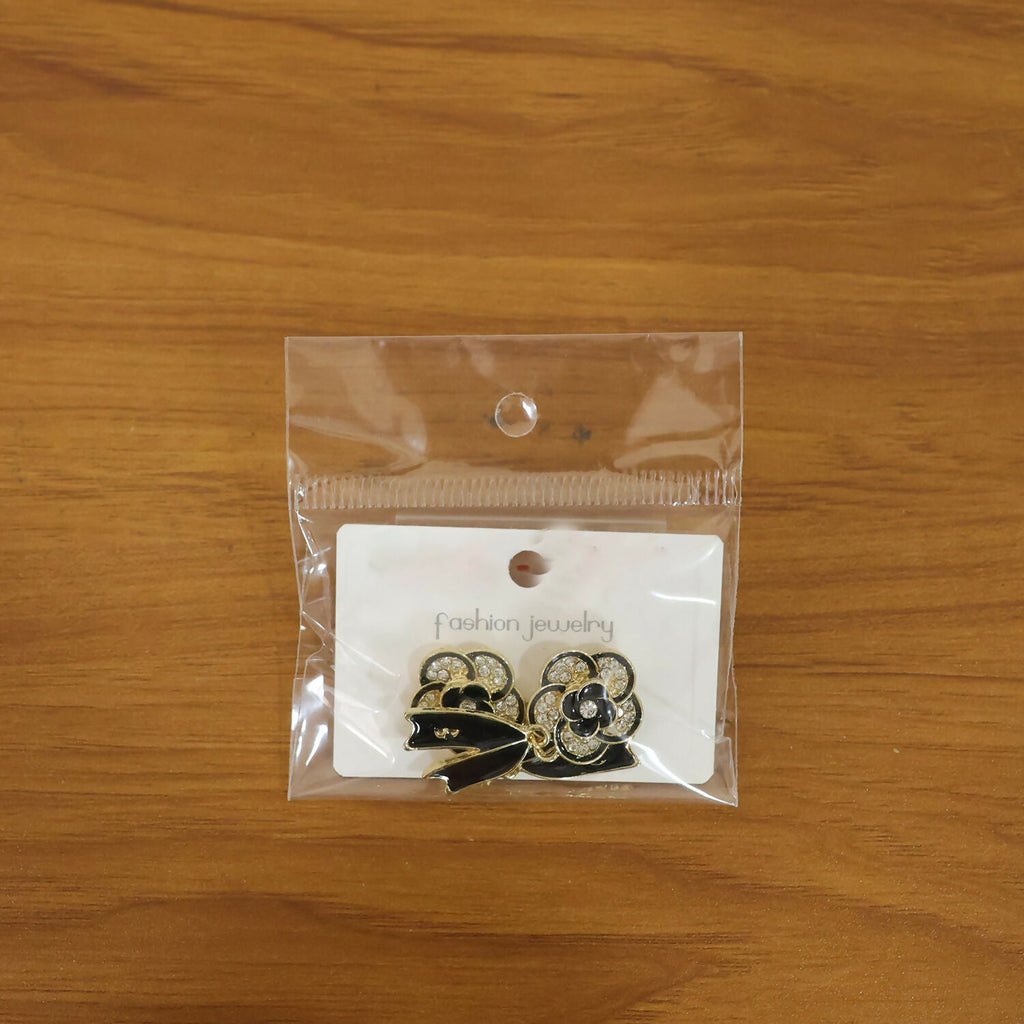 Korean Leaf Pearl Stud Earrings – Elegant Gold Plated Jewelry