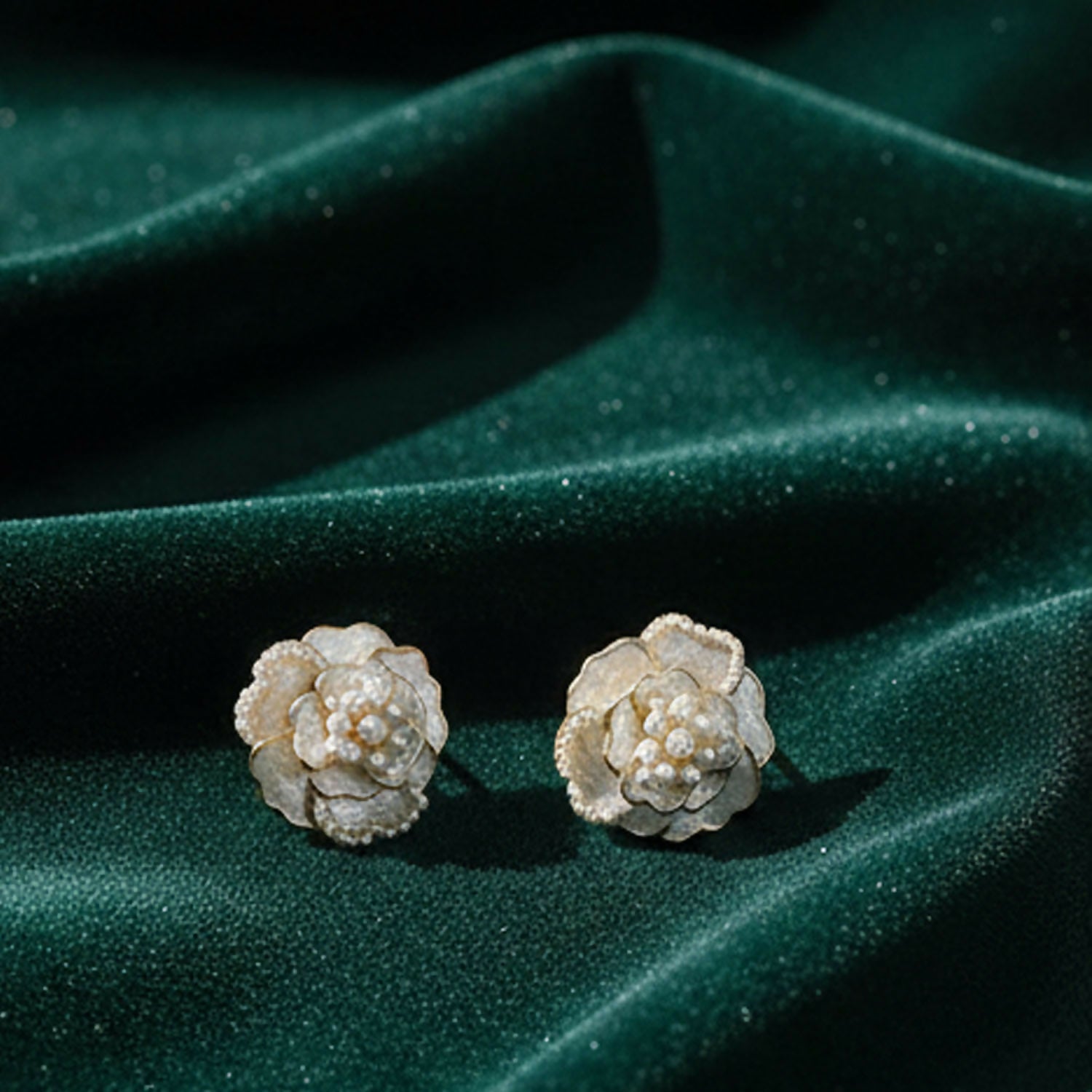 White Camellia Flower Stud Earrings – Elegant Micro-Pearl Accents