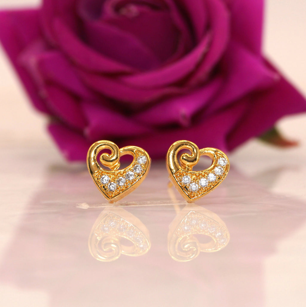 Gold-Plated Butterfly Stud Earrings – Elegant Daily Wear