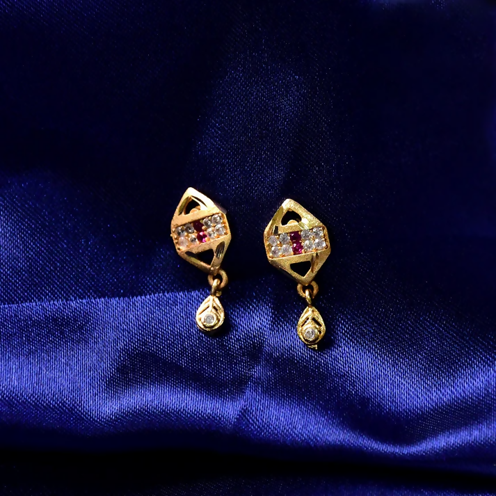 Gold Geometric Earrings – Elegant Sparkling Stones with Drop Charm