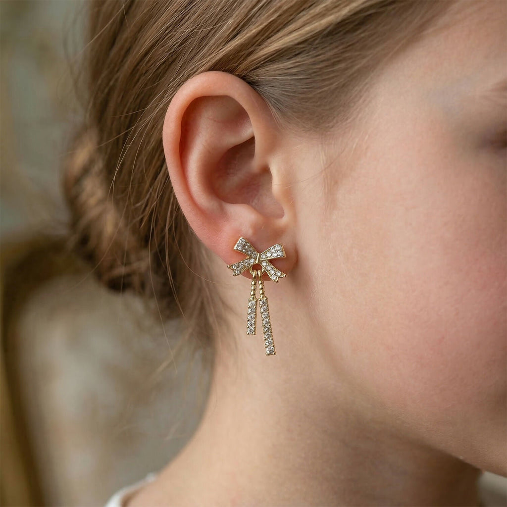 Golden Tassel Earrings – Elegant Bow-Knot Diamond Design