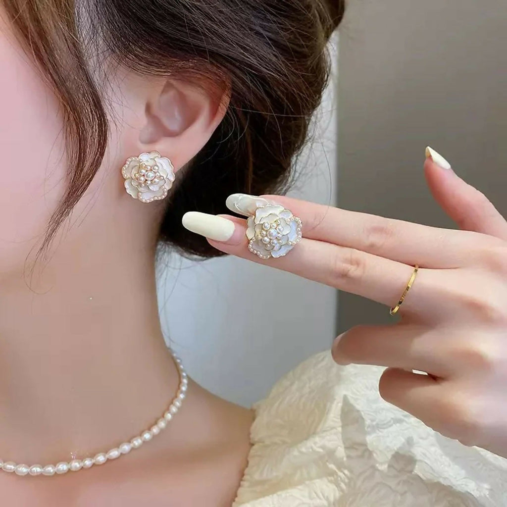 White Camellia Flower Stud Earrings – Elegant Micro-Pearl Accents