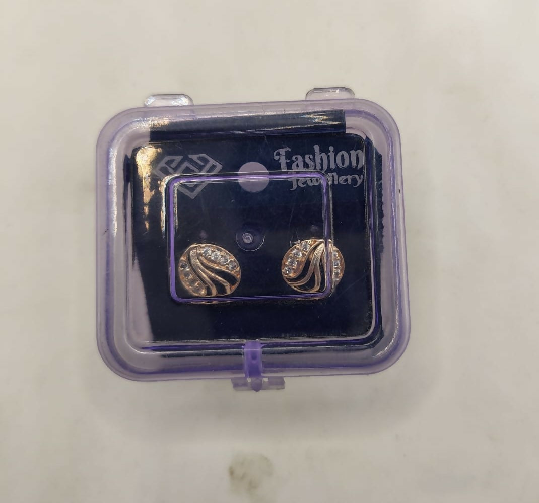 Rose Gold Swirl Stud Earrings – Elegant Cubic Zirconia Sparkle
