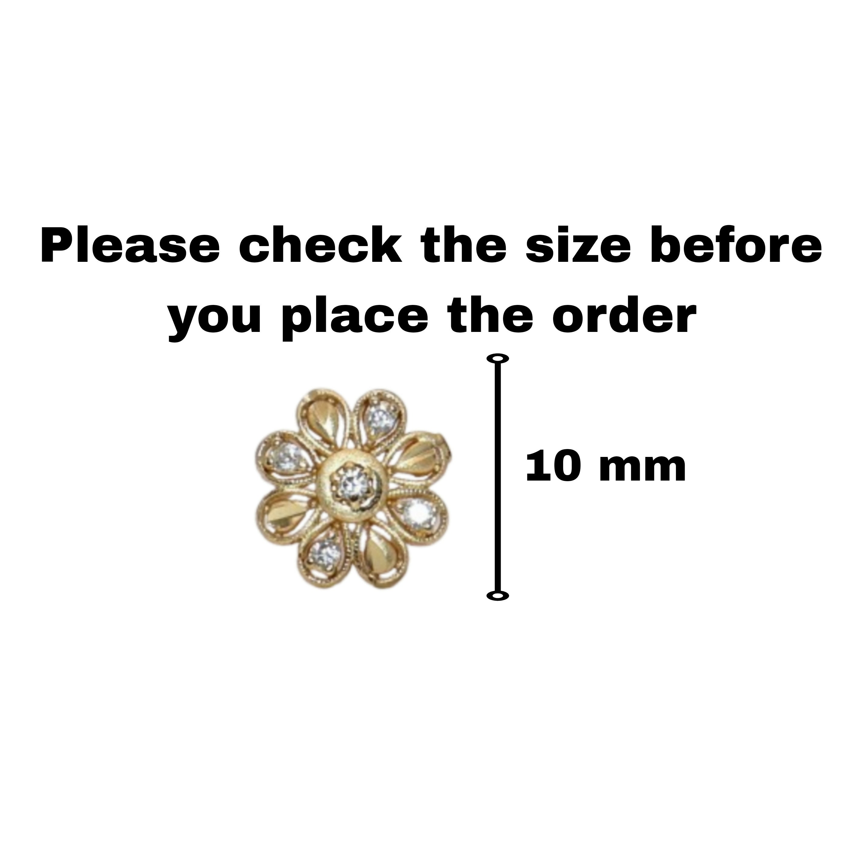 Gold Flower Stud Earrings – Elegant Dainty Floral Design