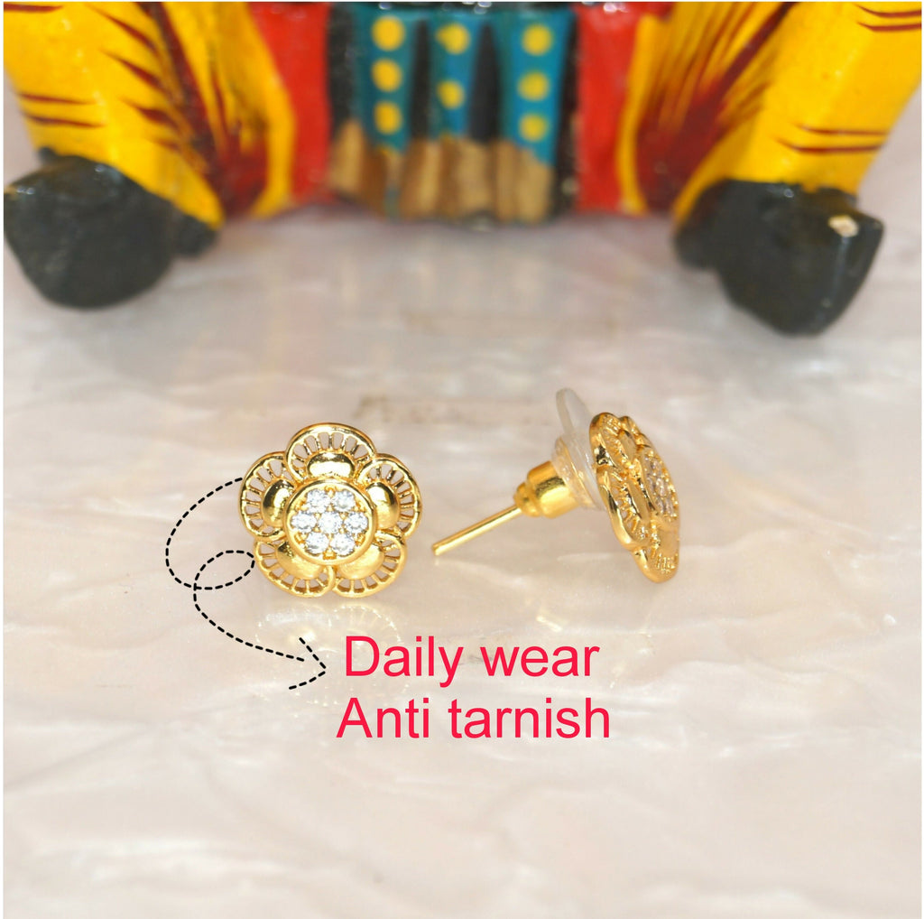 Gold-Plated Layered Flower Stud Earrings – Elegant Daily Wear